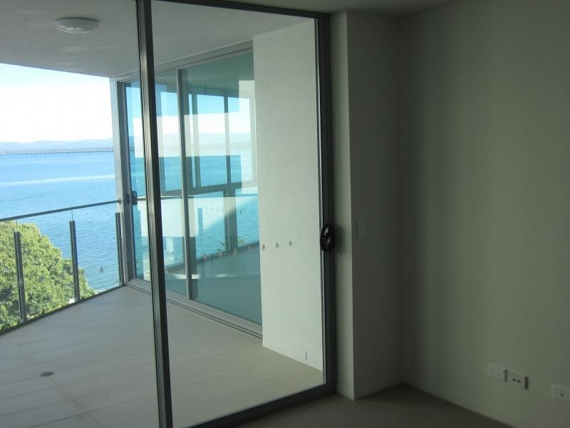 14 Oxley Ave, Woody Point QLD 4019