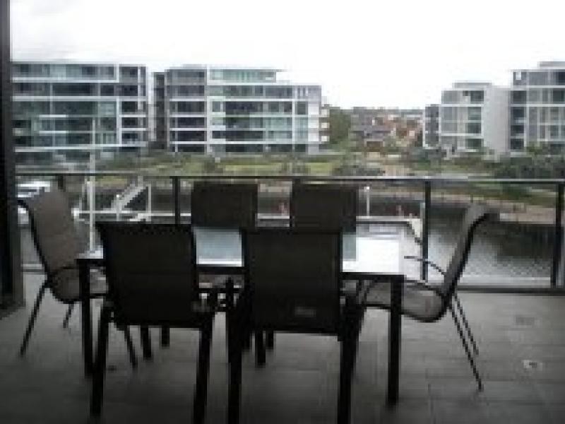 323 Bayview Street, Hollywell QLD 4216