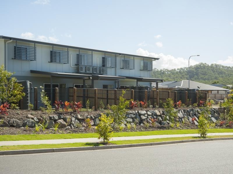 2 Beezley Street, Glen Eden QLD 4680