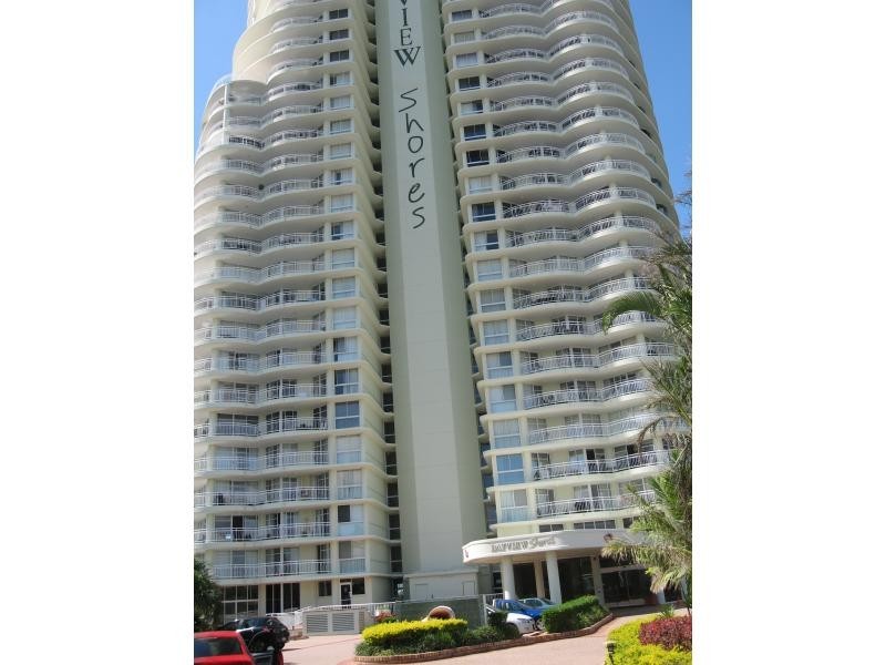 5 Bayview Street, Runaway Bay QLD 4216