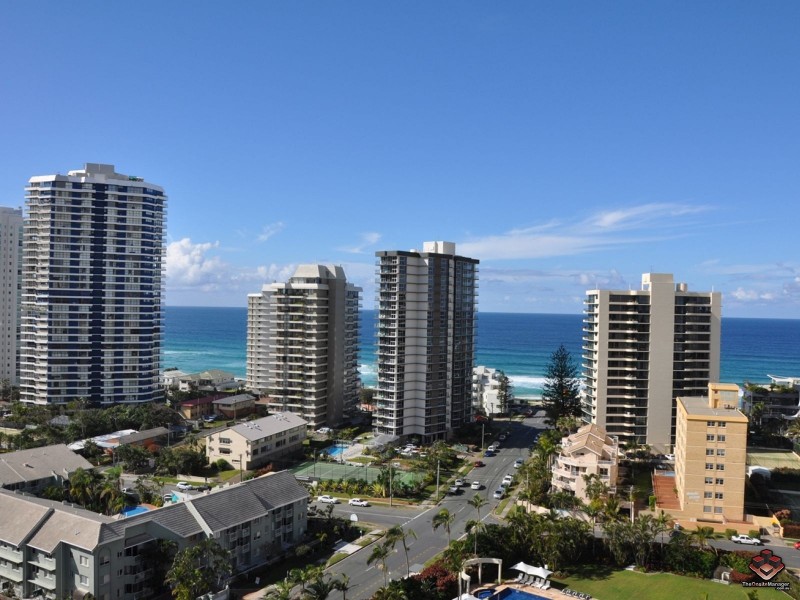 24 Breaker Street, Main Beach QLD 4217