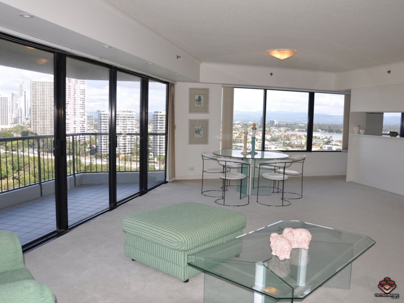 24 Breaker Street, Main Beach QLD 4217