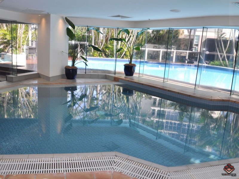 24 Breaker Street, Main Beach QLD 4217