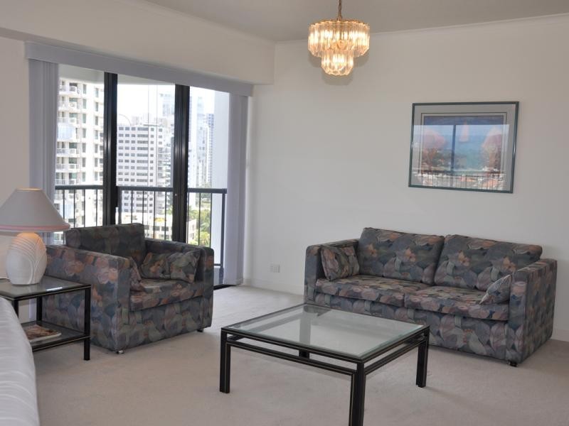 24 Breaker Street, Main Beach QLD 4217