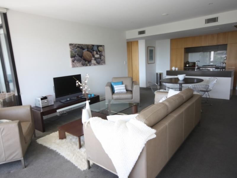 10 Pidgeon Close, West End QLD 4101