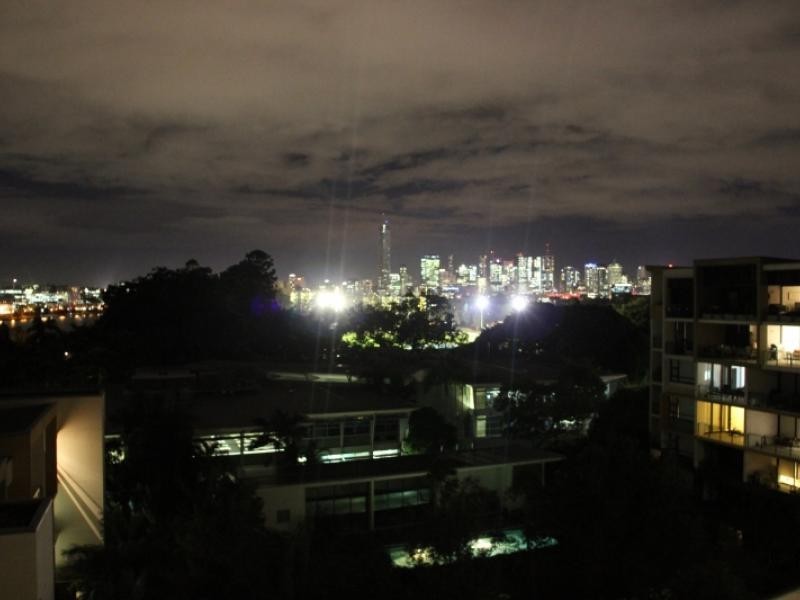 10 Pidgeon Close, West End QLD 4101