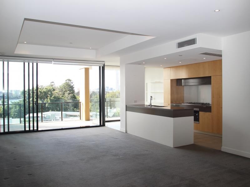 10 Pidgeon Close, West End QLD 4101