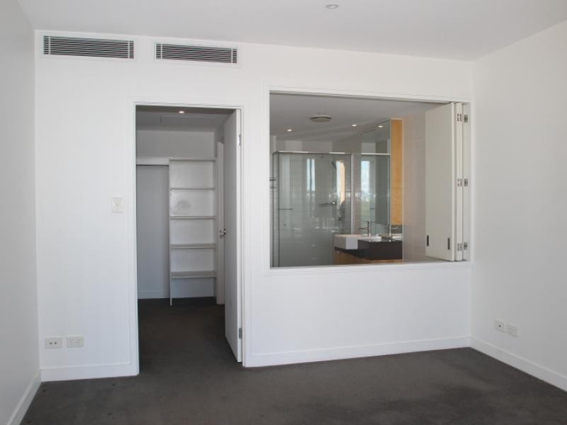 10 Pidgeon Close, West End QLD 4101