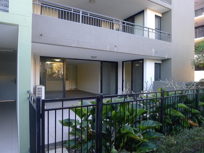 35 Hamilton Road, Moorooka QLD 4105