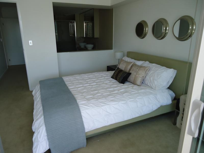 53 Darrambal, Chevron Island QLD 4217