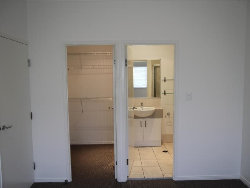 16 WREN STREET, Bowen Hills QLD 4006