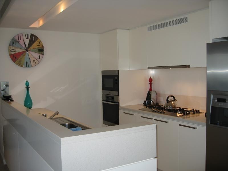 323 Bayview Street, Hollywell QLD 4216