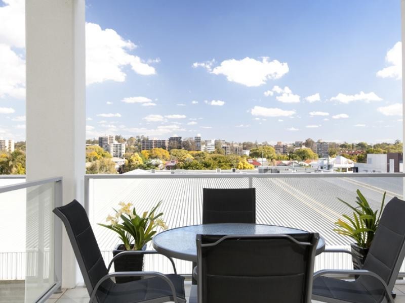 28 Ferry Rd, West End QLD 4101