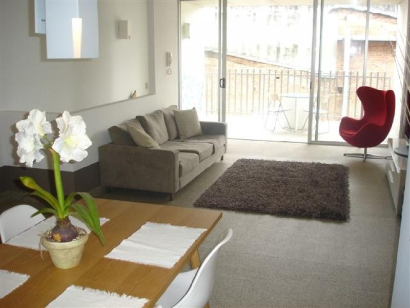 8 Skyring Terrace, Teneriffe QLD 4005