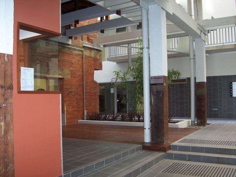 8 Skyring Terrace, Teneriffe QLD 4005