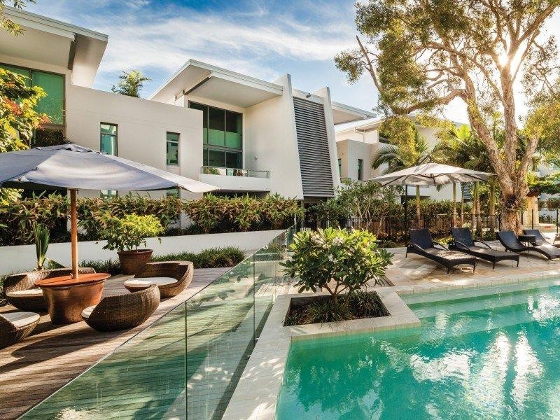 20 Bayview Street,, Runaway Bay QLD 4216