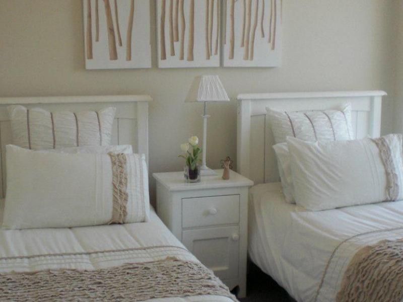 20 Bayview Street,, Runaway Bay QLD 4216