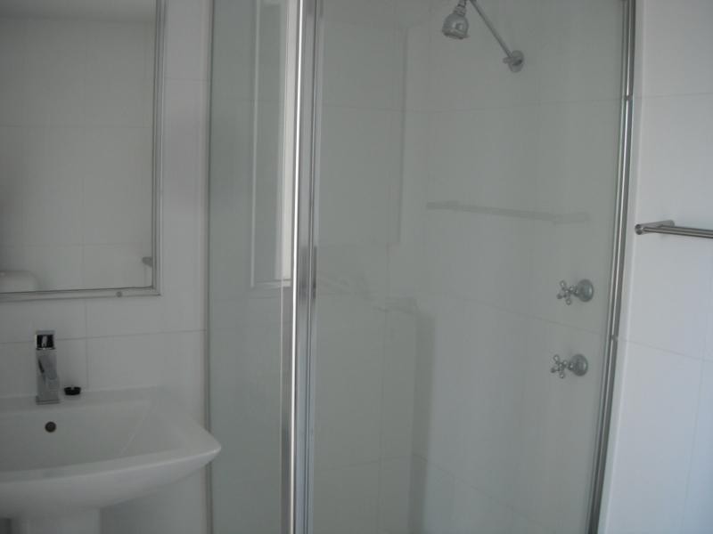13 FAIRWAY DRIVE, Clear Island Waters QLD 4226