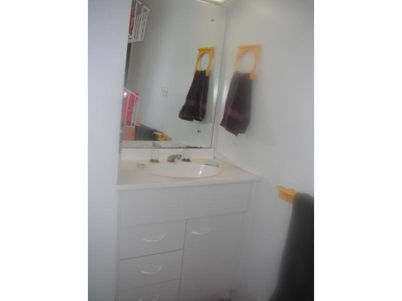 13 FAIRWAY DRIVE, Clear Island Waters QLD 4226