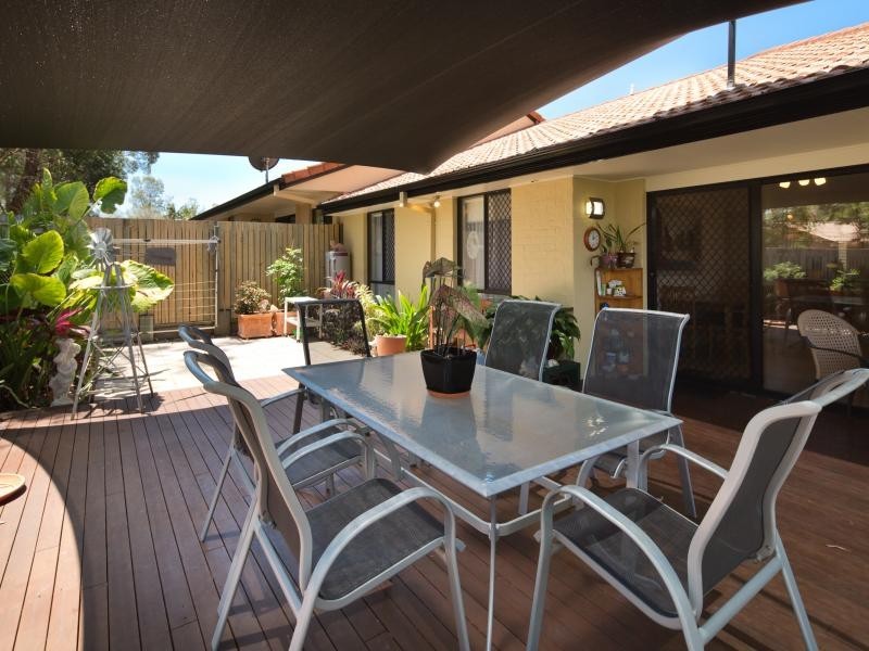 20 BROWN STREET, Labrador QLD 4215