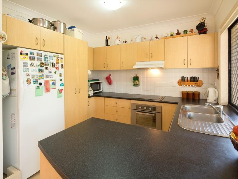 20 BROWN STREET, Labrador QLD 4215