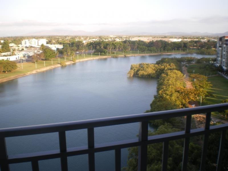 86 Ogden, Townsville City QLD 4810