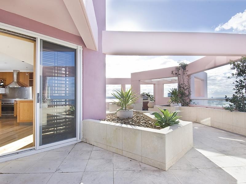 Paradise Waters QLD 4217