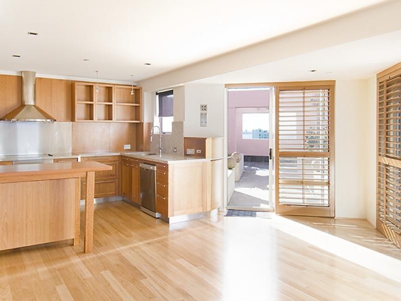 Paradise Waters QLD 4217