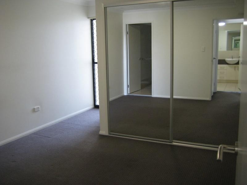 35 Hamilton Road, Moorooka QLD 4105