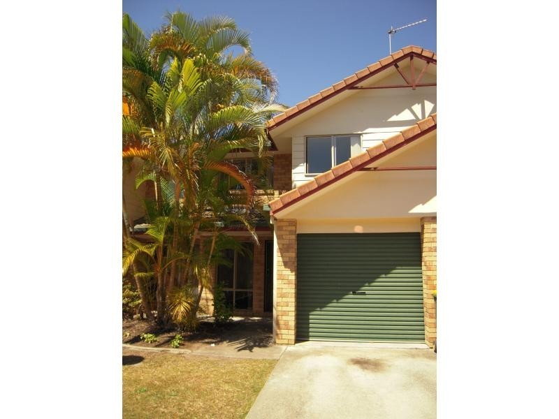 643 Pine Ridge Road, Biggera Waters QLD 4216