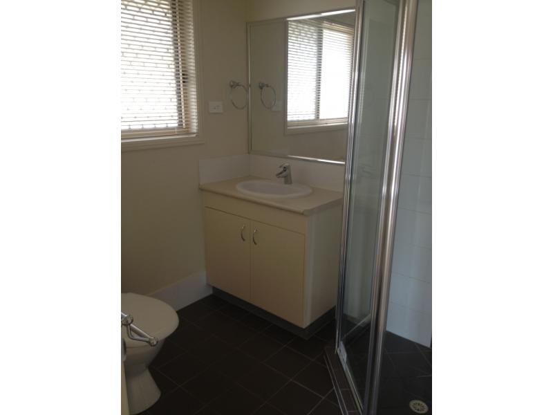 24 Johnston St, Carina QLD 4152