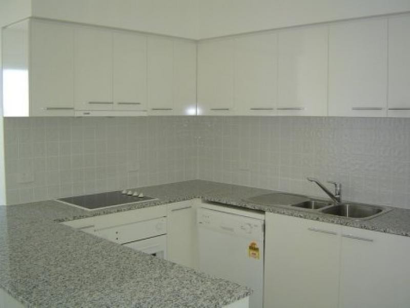 98 University Drive, Varsity Lakes QLD 4227