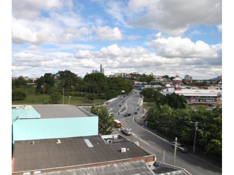 32 Agnes Street, Albion QLD 4010