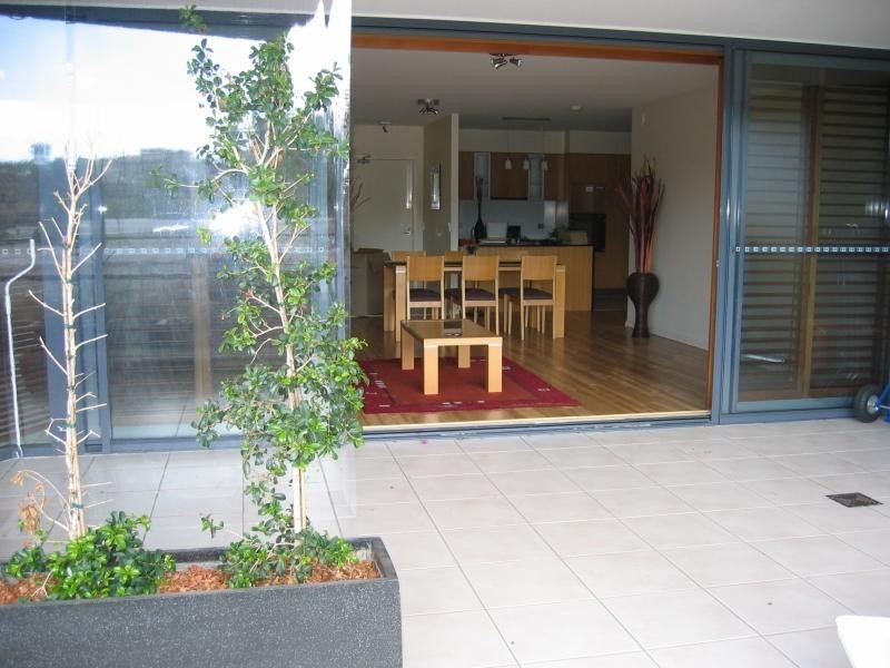 1 Holman Street, Kangaroo Point QLD 4169