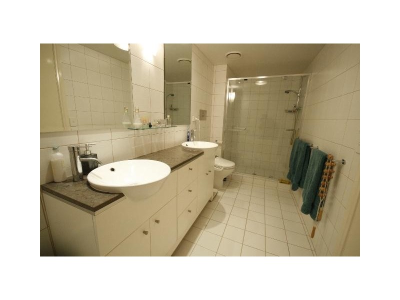 1 Holman Street, Kangaroo Point QLD 4169