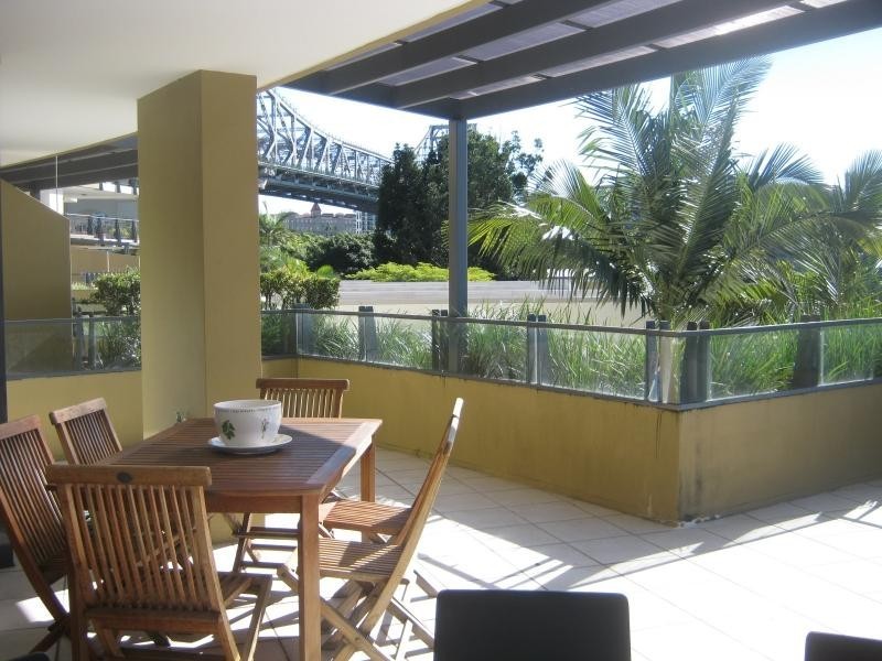 1 Holman Street, Kangaroo Point QLD 4169