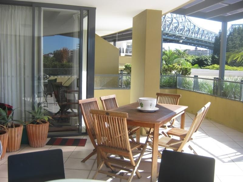 1 Holman Street, Kangaroo Point QLD 4169