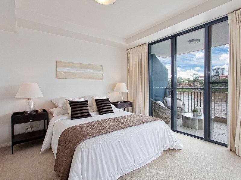 1 Holman Street, Kangaroo Point QLD 4169