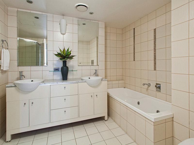 1 Holman Street, Kangaroo Point QLD 4169