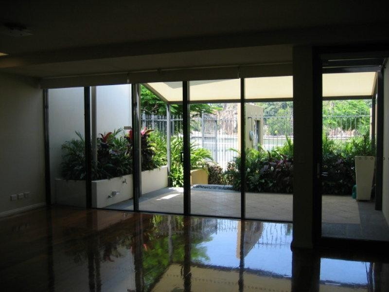 1 Holman Street, Kangaroo Point QLD 4169