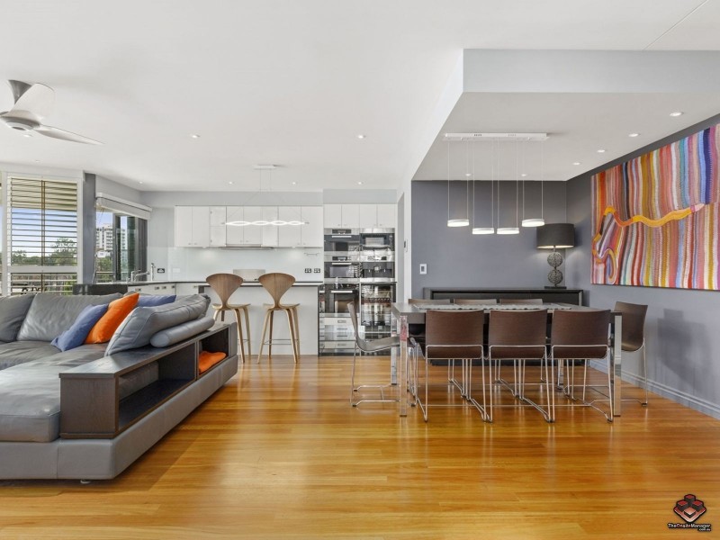 1 Holman Street, Kangaroo Point QLD 4169