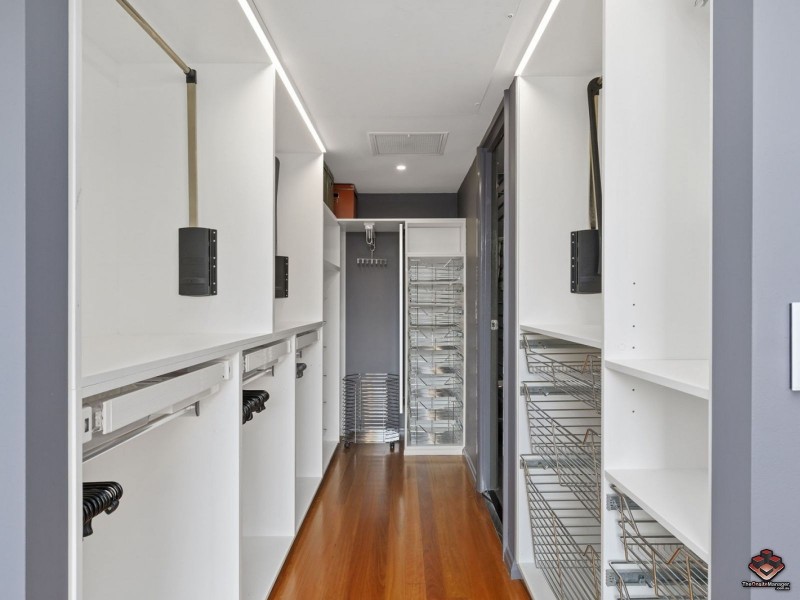 1 Holman Street, Kangaroo Point QLD 4169