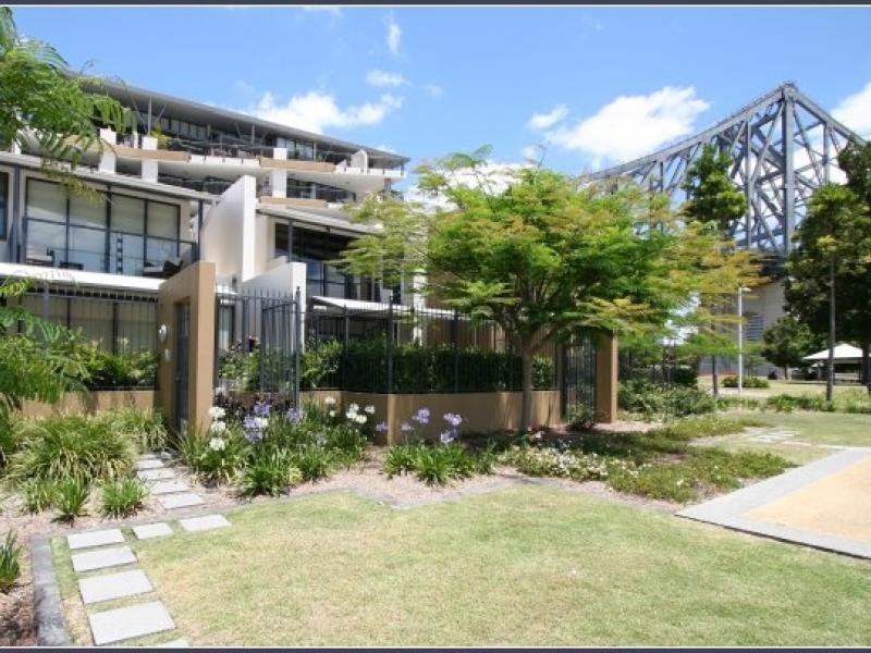 1 Holman Street, Kangaroo Point QLD 4169