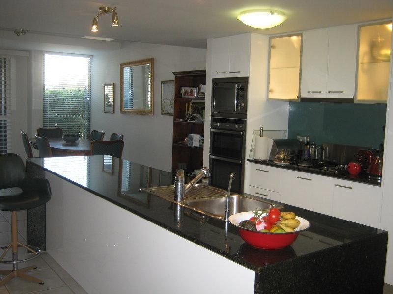 1 Holman Street, Kangaroo Point QLD 4169