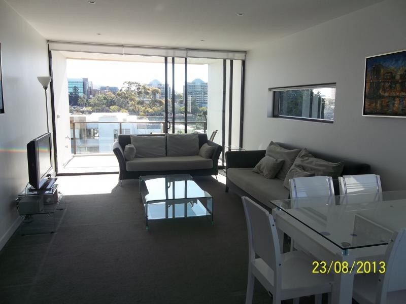 10 Pidgeon Close, West End QLD 4101