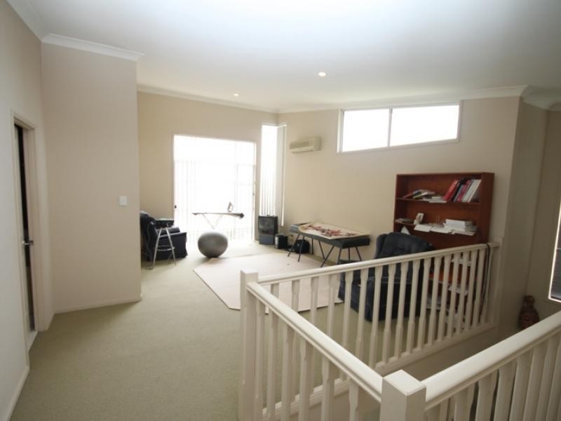 11 Sauvignon Parade, Upper Coomera QLD 4209