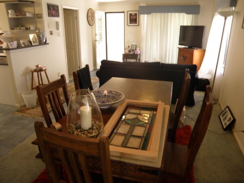 110 Scrub Rd, Carindale QLD 4152