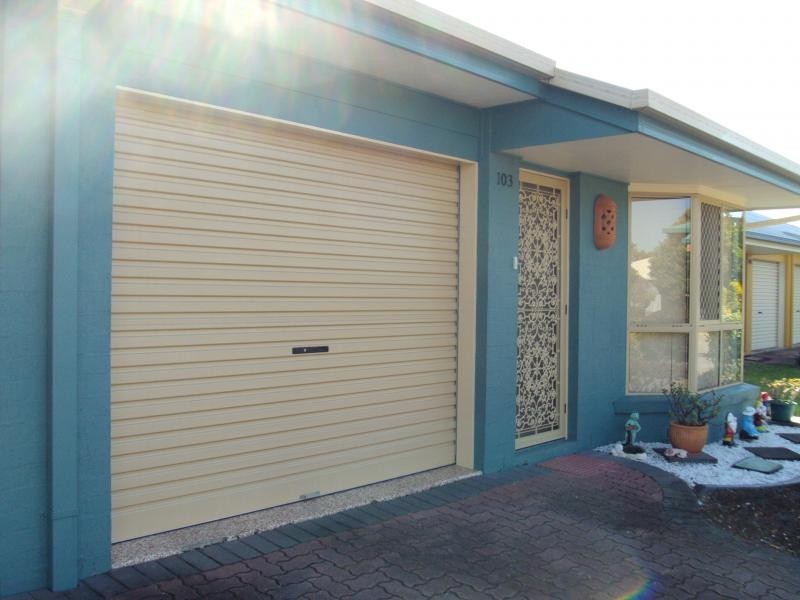 40 Lakeside Crescent, Currimundi QLD 4551