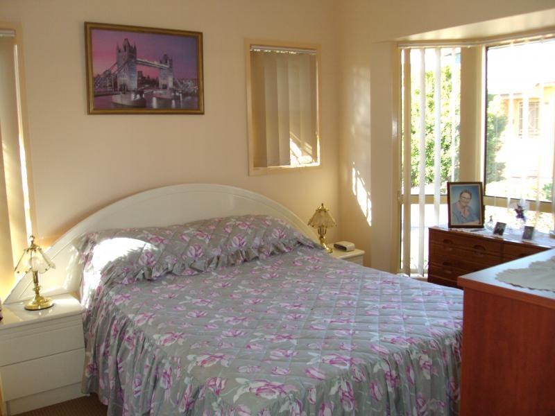 40 Lakeside Crescent, Currimundi QLD 4551