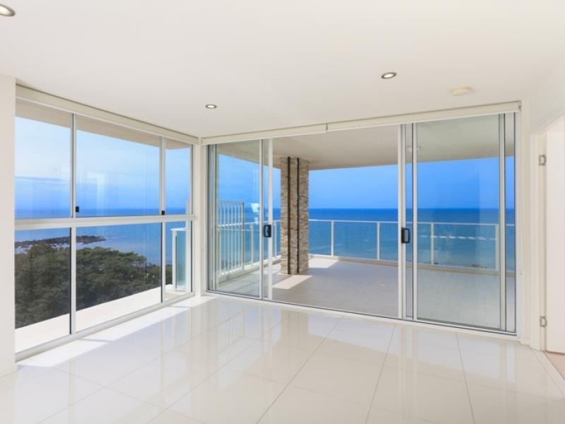 87 Marine Parade, Redcliffe QLD 4020